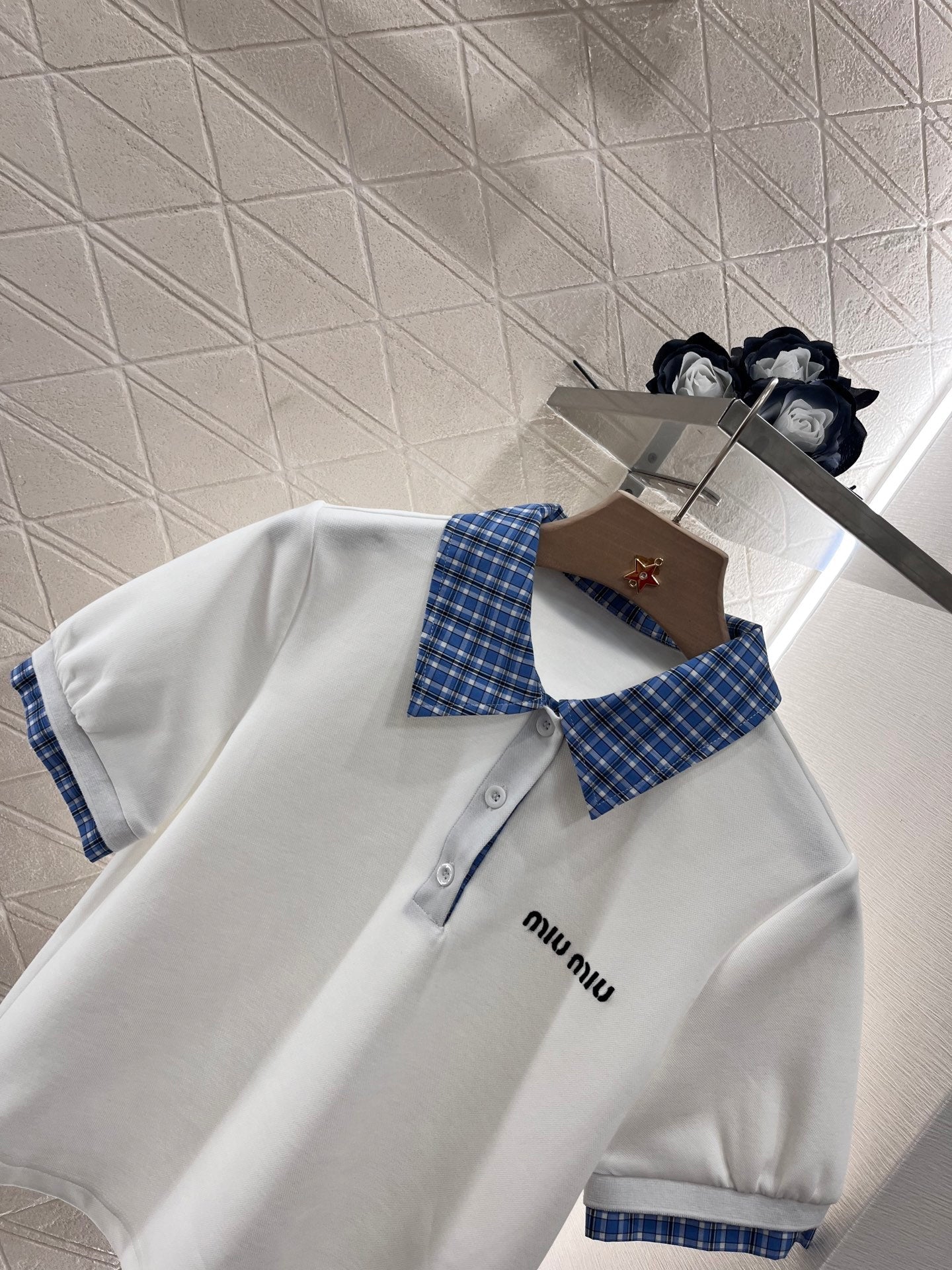 New short-sleeved top and skirt set