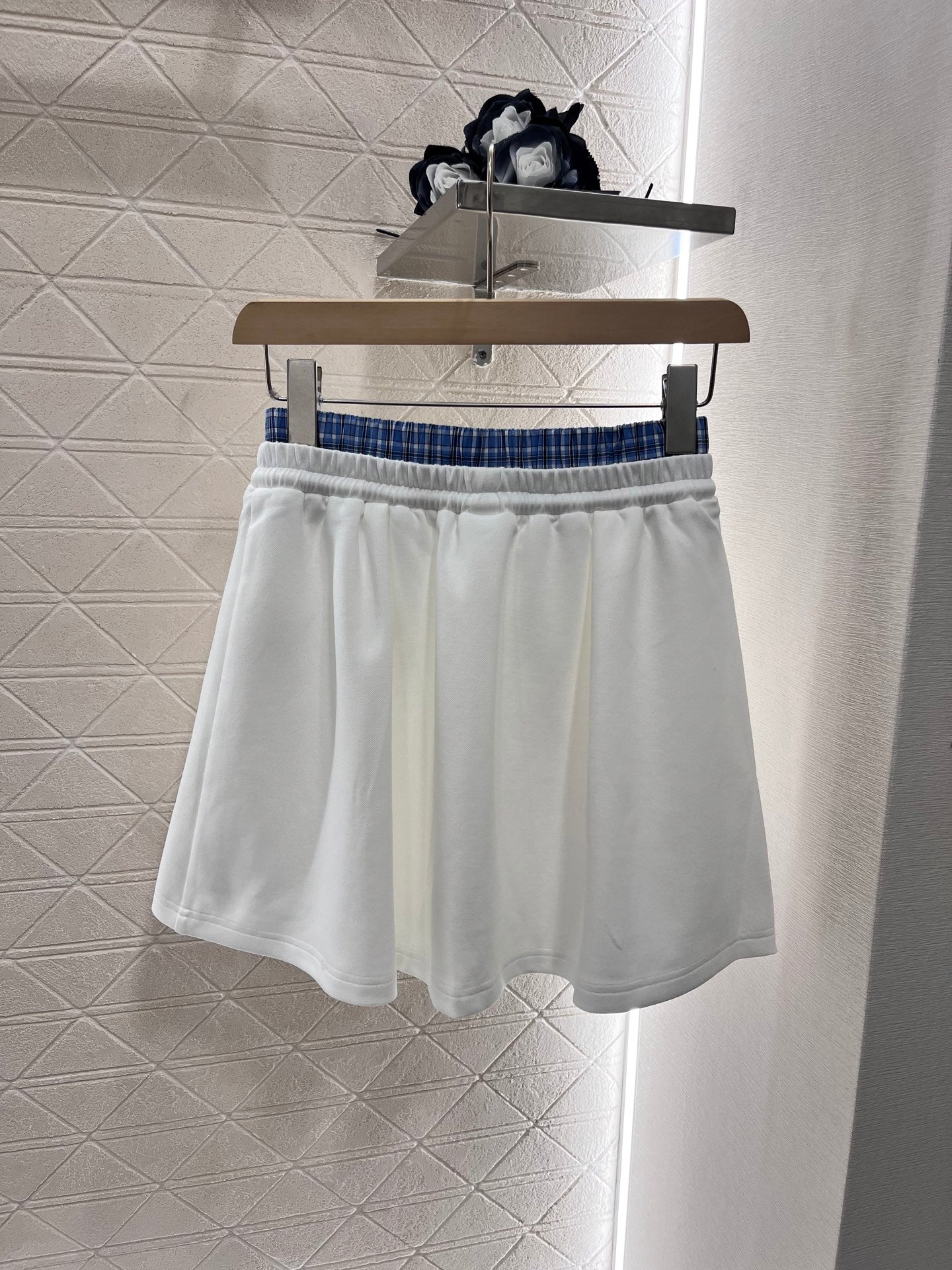New short-sleeved top and skirt set