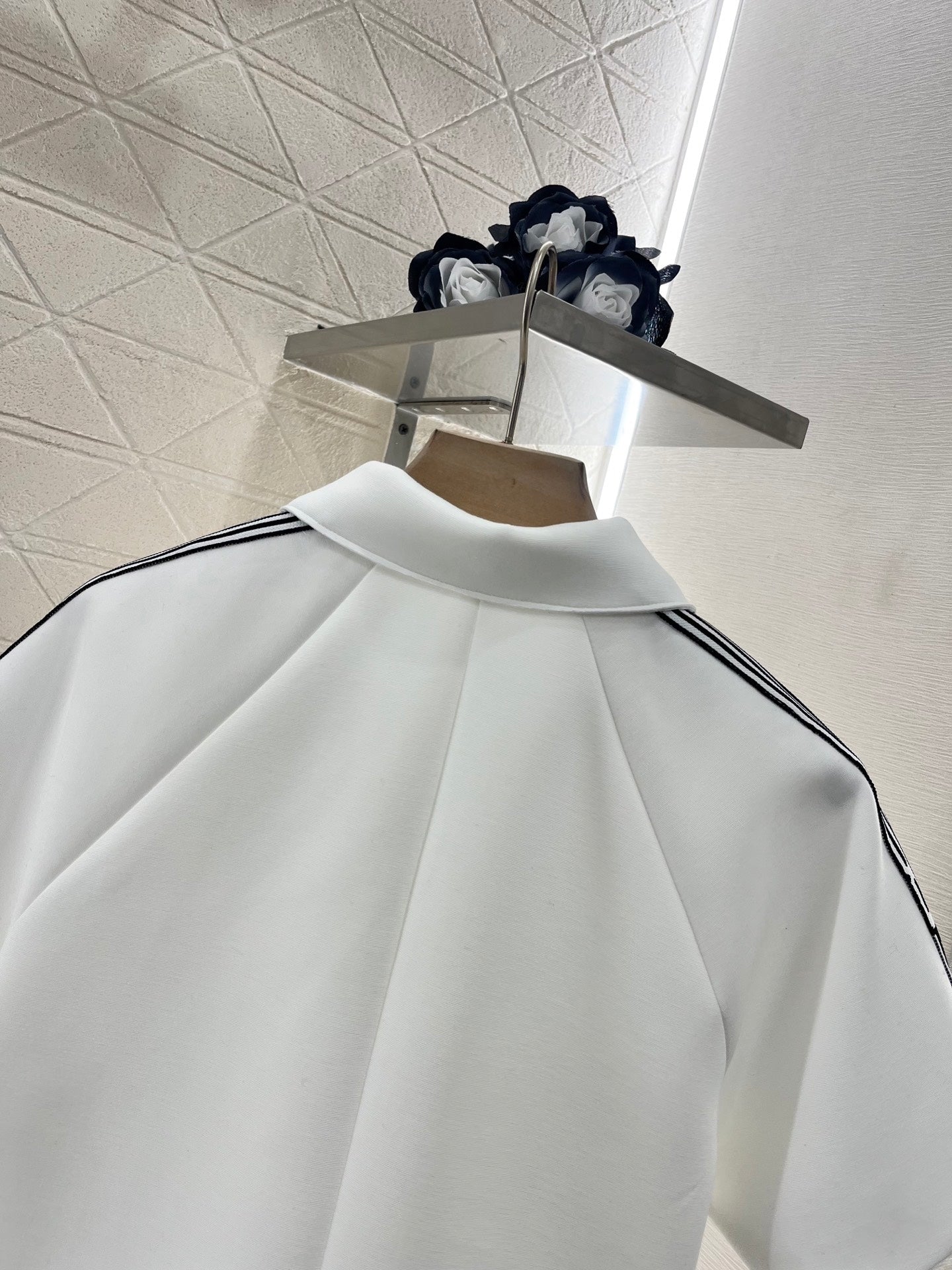 New short-sleeved top and skirt set