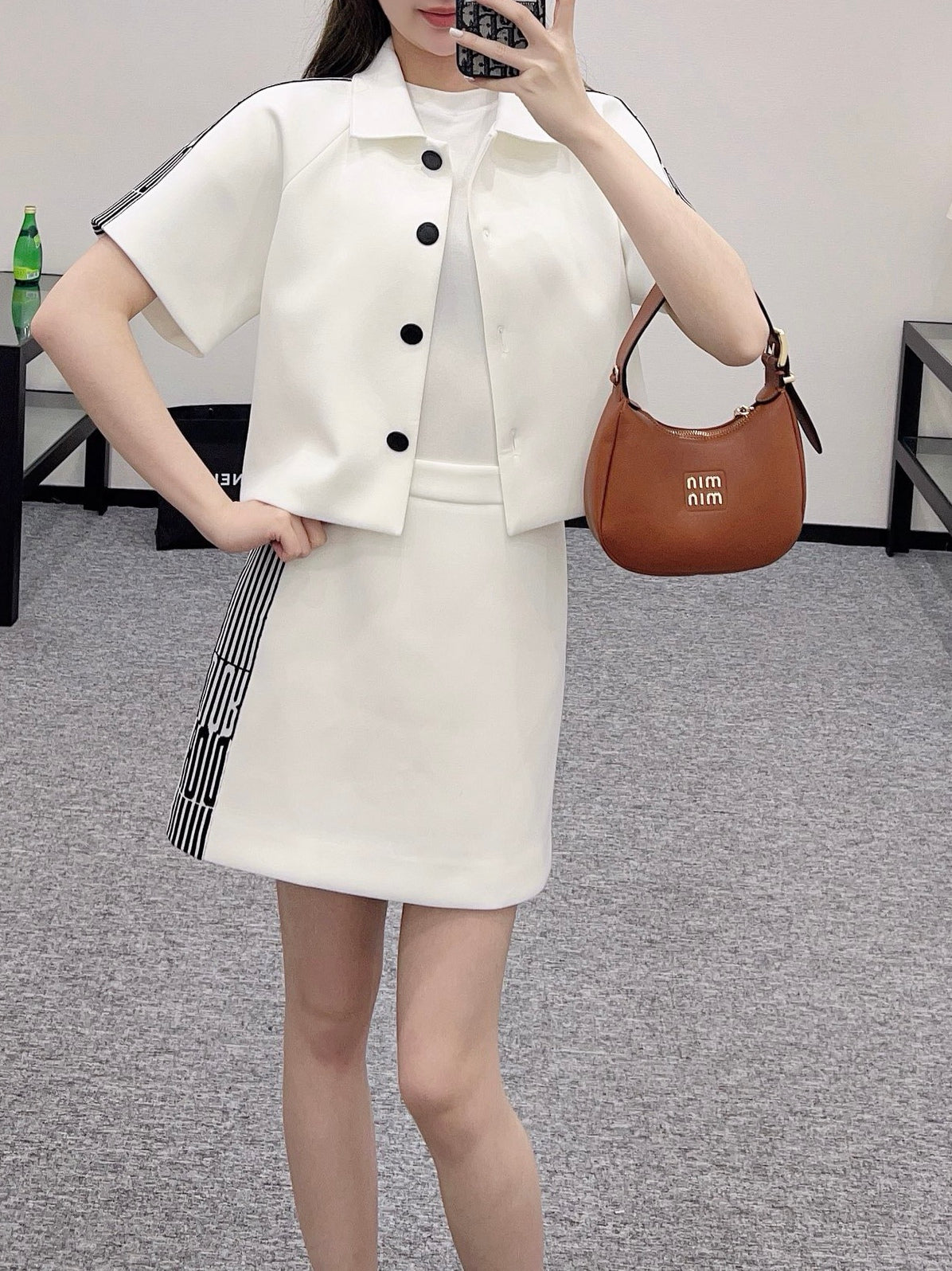 New short-sleeved top and skirt set