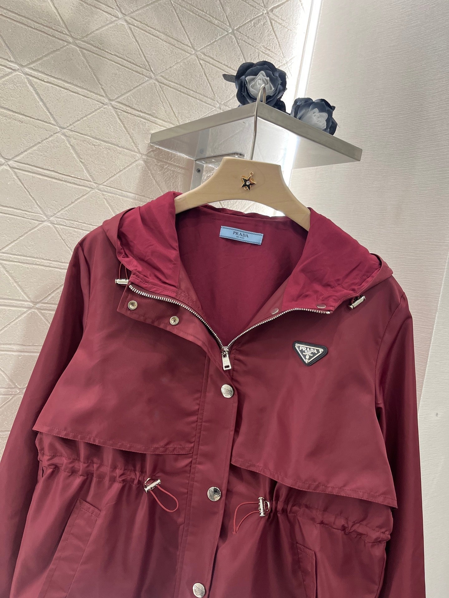 Early autumn nylon hooded zipper casual jacket