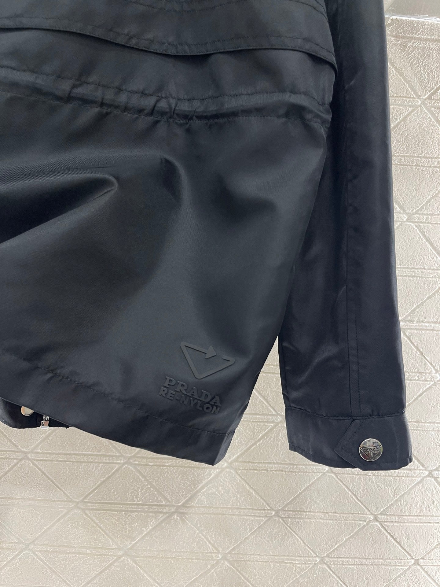 Early autumn nylon hooded zipper casual jacket