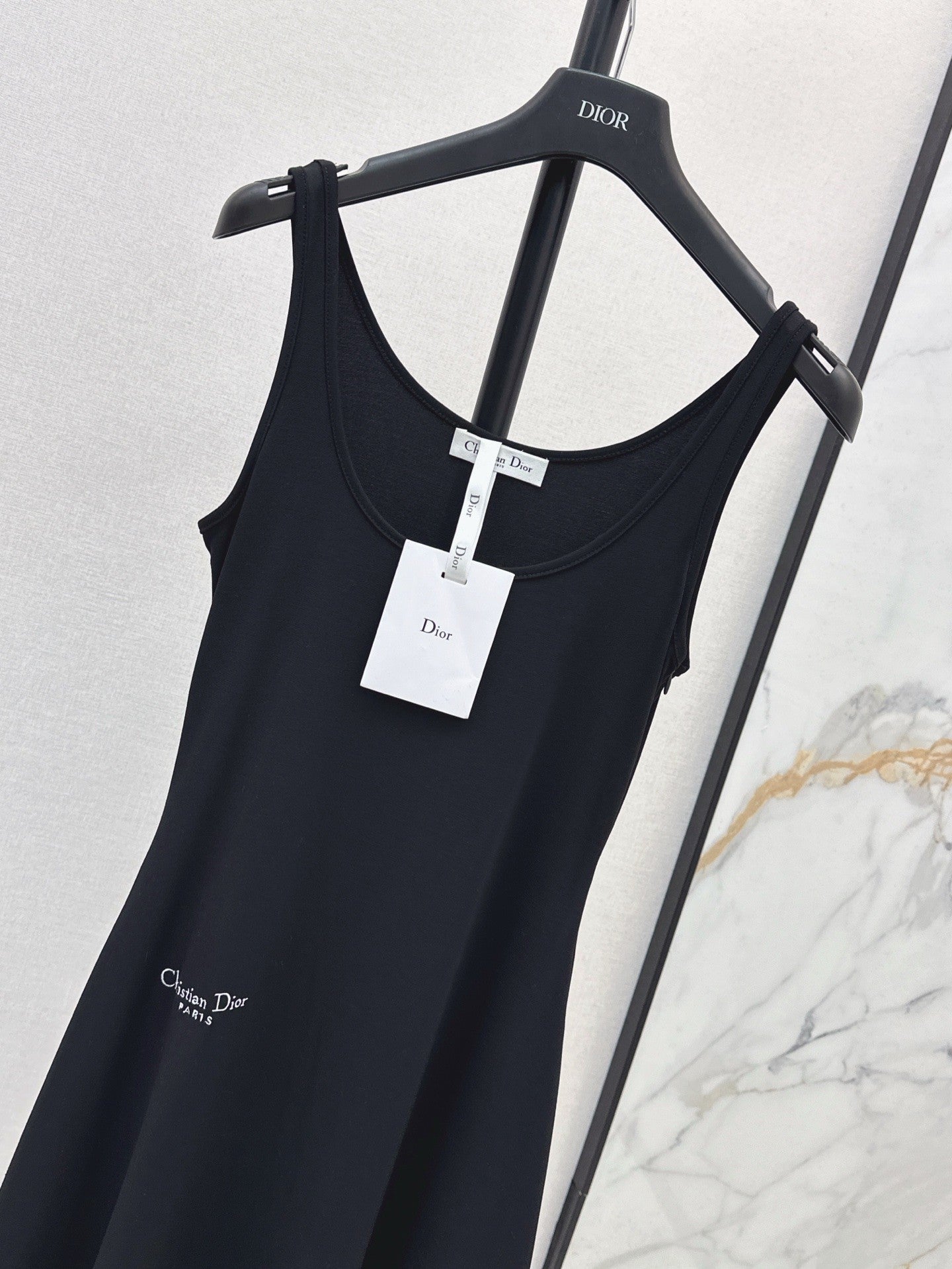 25ss U-neck suspender dress