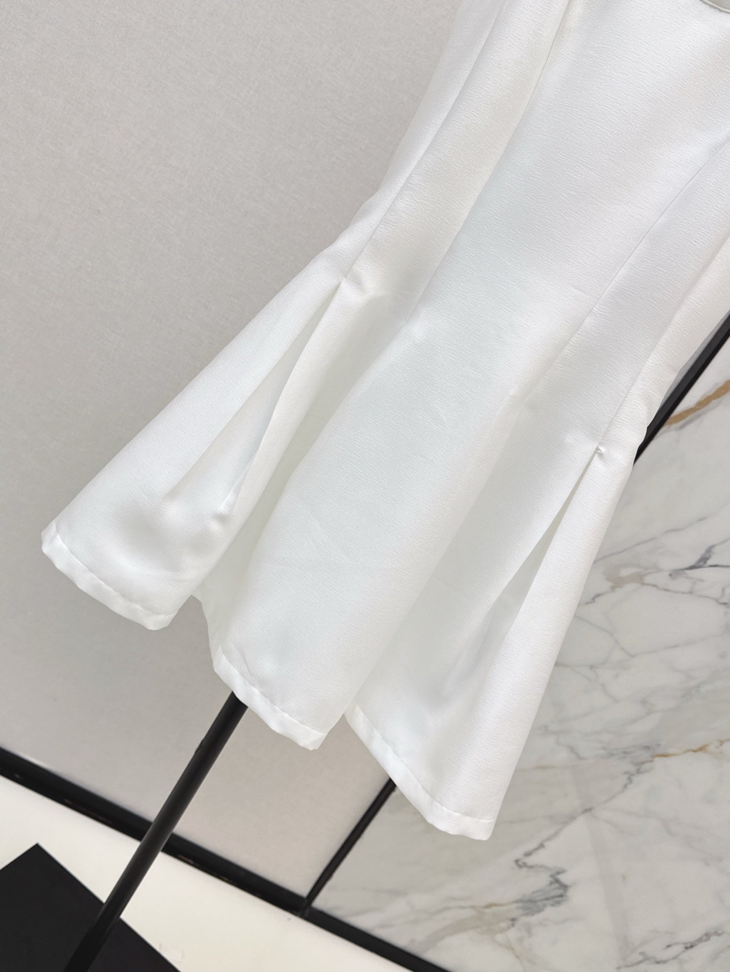 25ss sleeveless waist dress