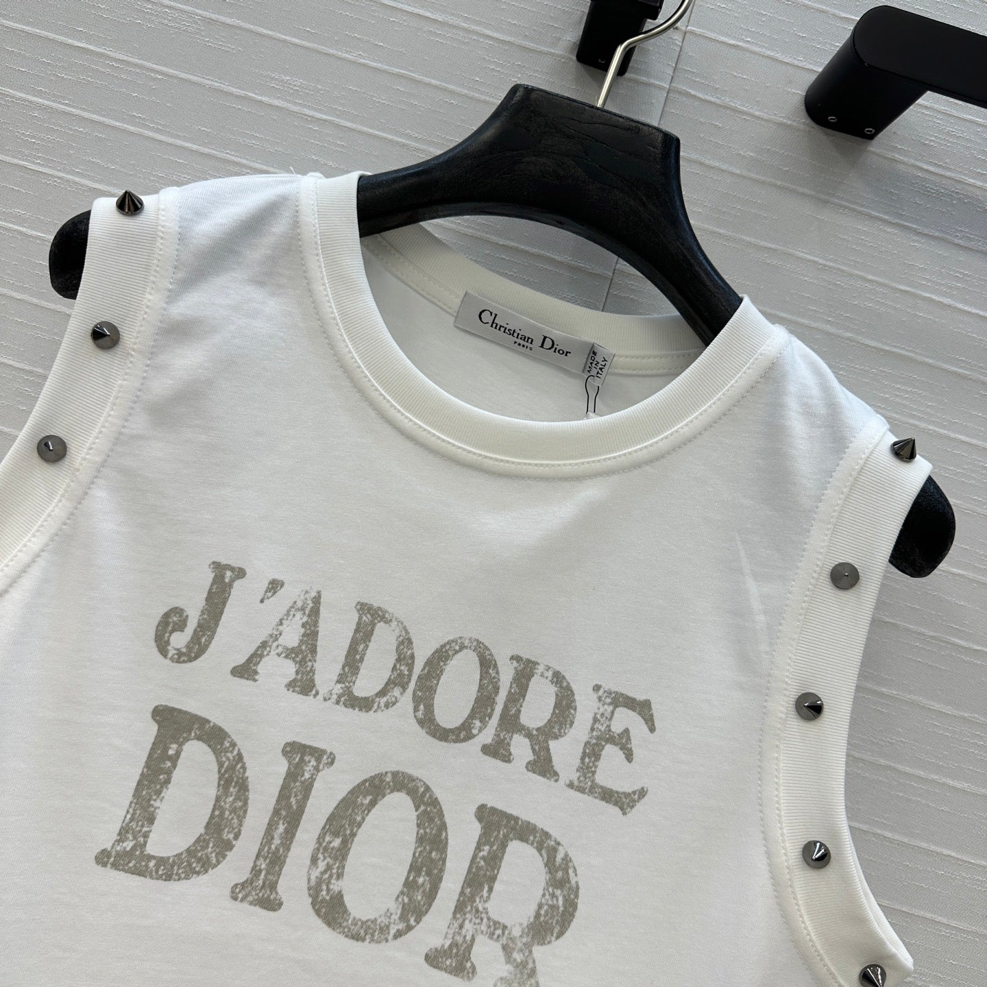 25ss rivet-embellished sleeve vest