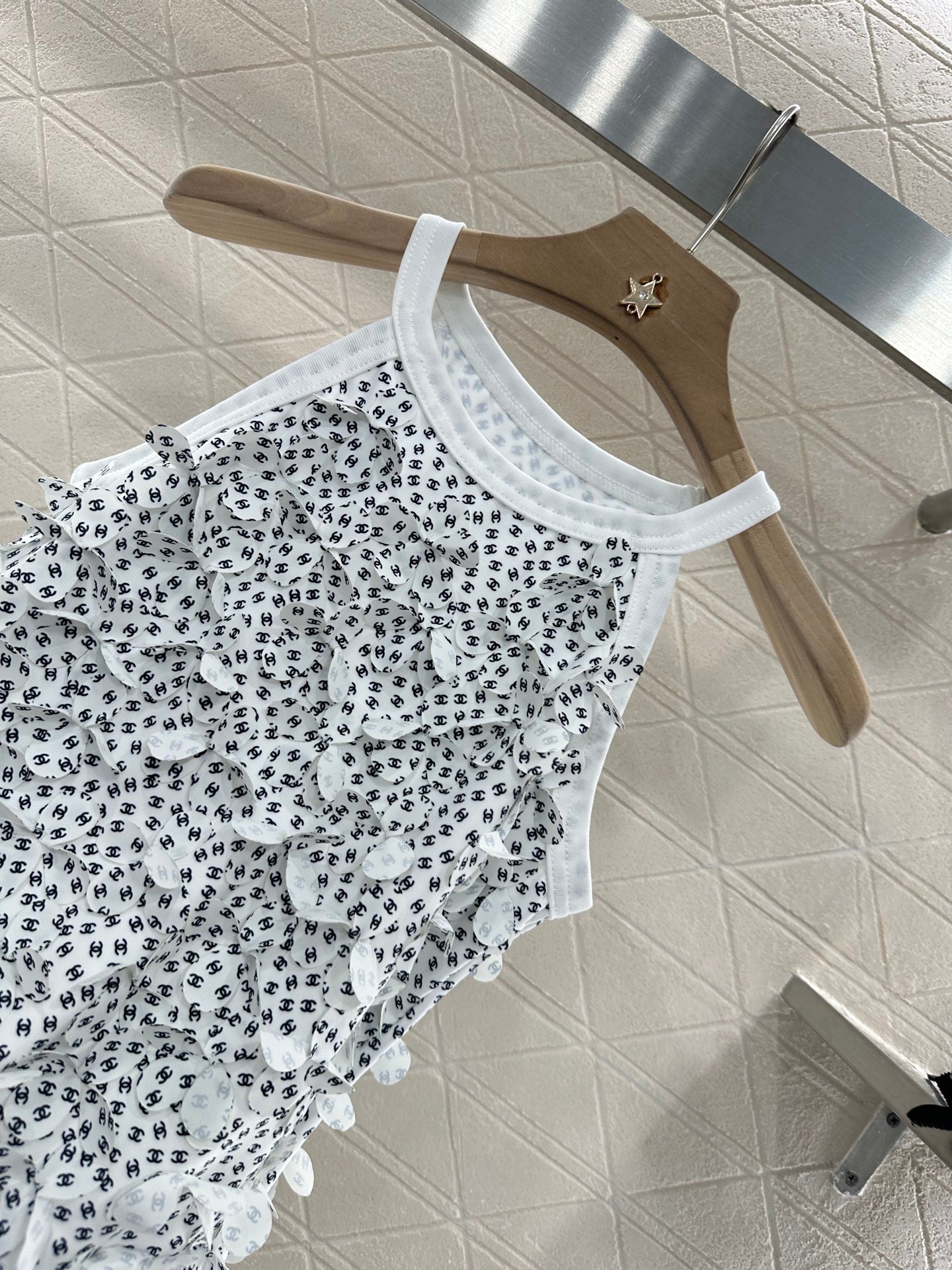25ss petal camisole-2