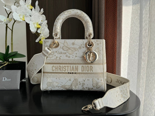 Classic elegant embroidery pattern fashion women's bag
