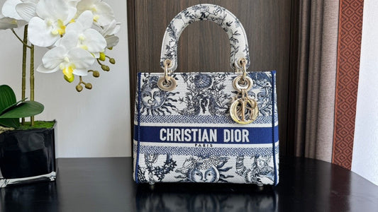 Classic elegant embroidery pattern fashion women's bag
