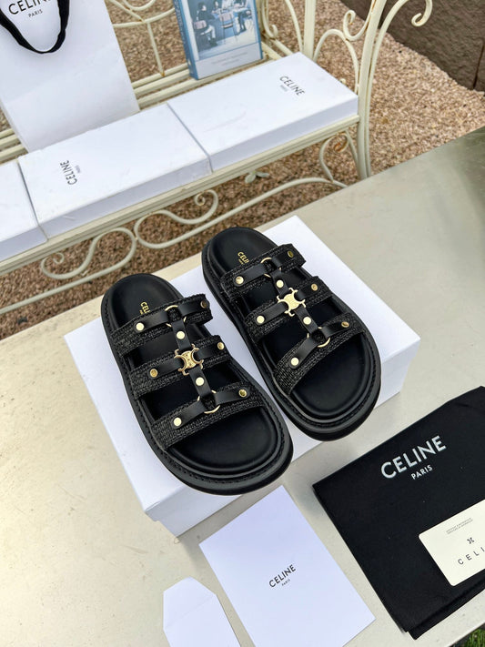 Women's flat sandals in two colors
