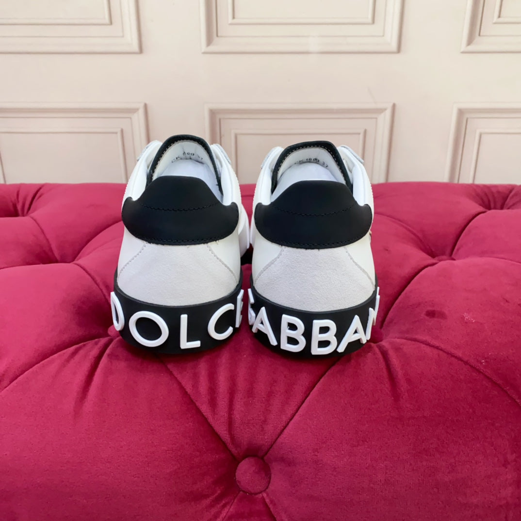 Fashion casual flat shoes