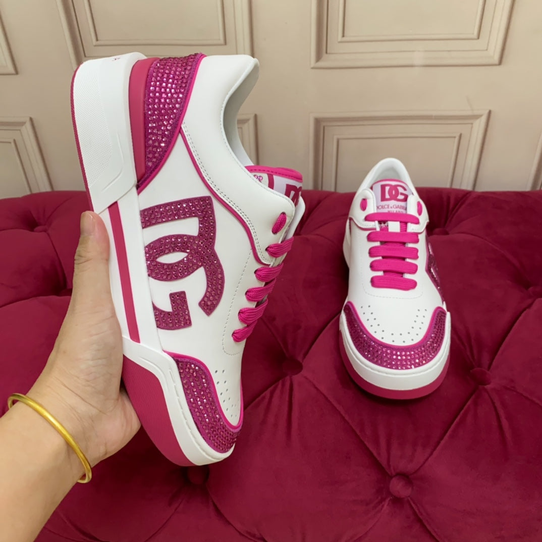 Fashionable rhinestone casual flat shoes
