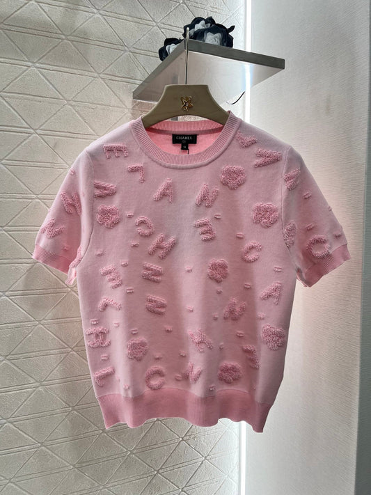 New fashion embossed T-shirt in two colors