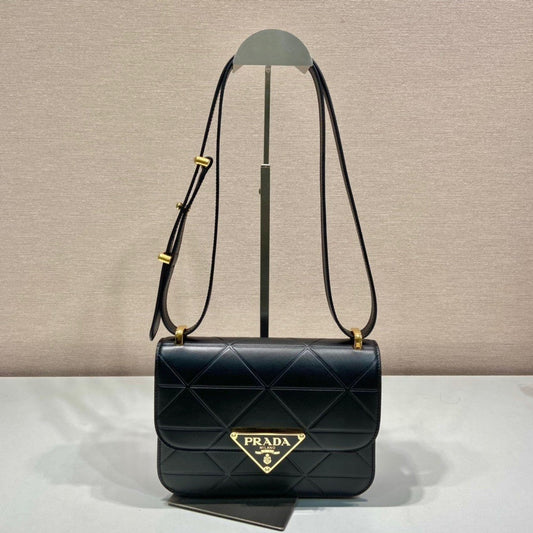 Fashionable versatile shoulder bag