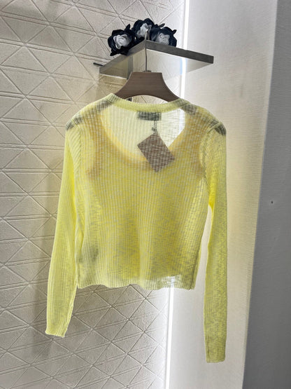 New knitted cardigan and suspenders in three colors