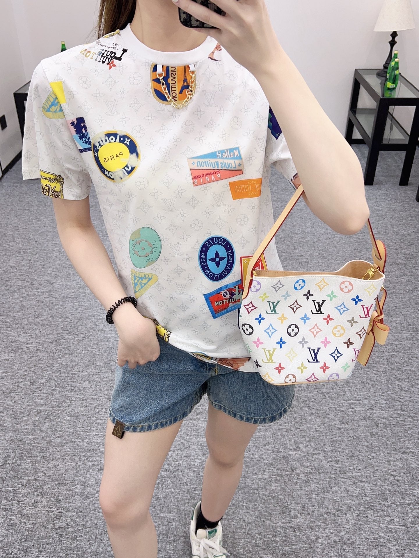 25ss printed emblem chain T-shirt