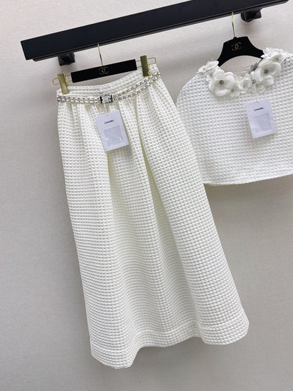 25ss three-dimensional flower decorated cape top + skirt