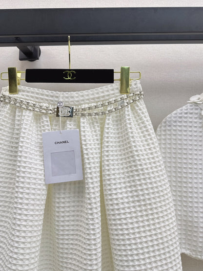 25ss three-dimensional flower decorated cape top + skirt