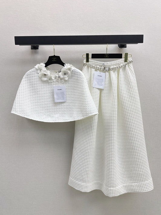 25ss three-dimensional flower decorated cape top + skirt