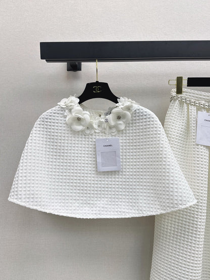 25ss three-dimensional flower decorated cape top + skirt
