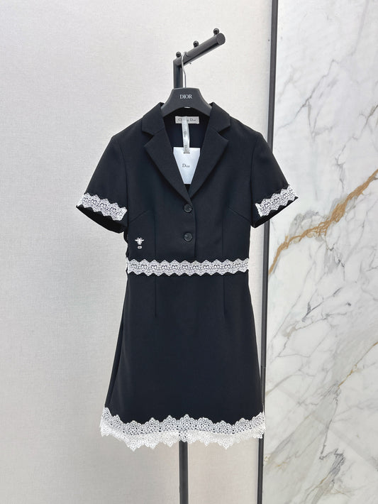 25ss contrasting color lace paneled lapel short-sleeved little black dress