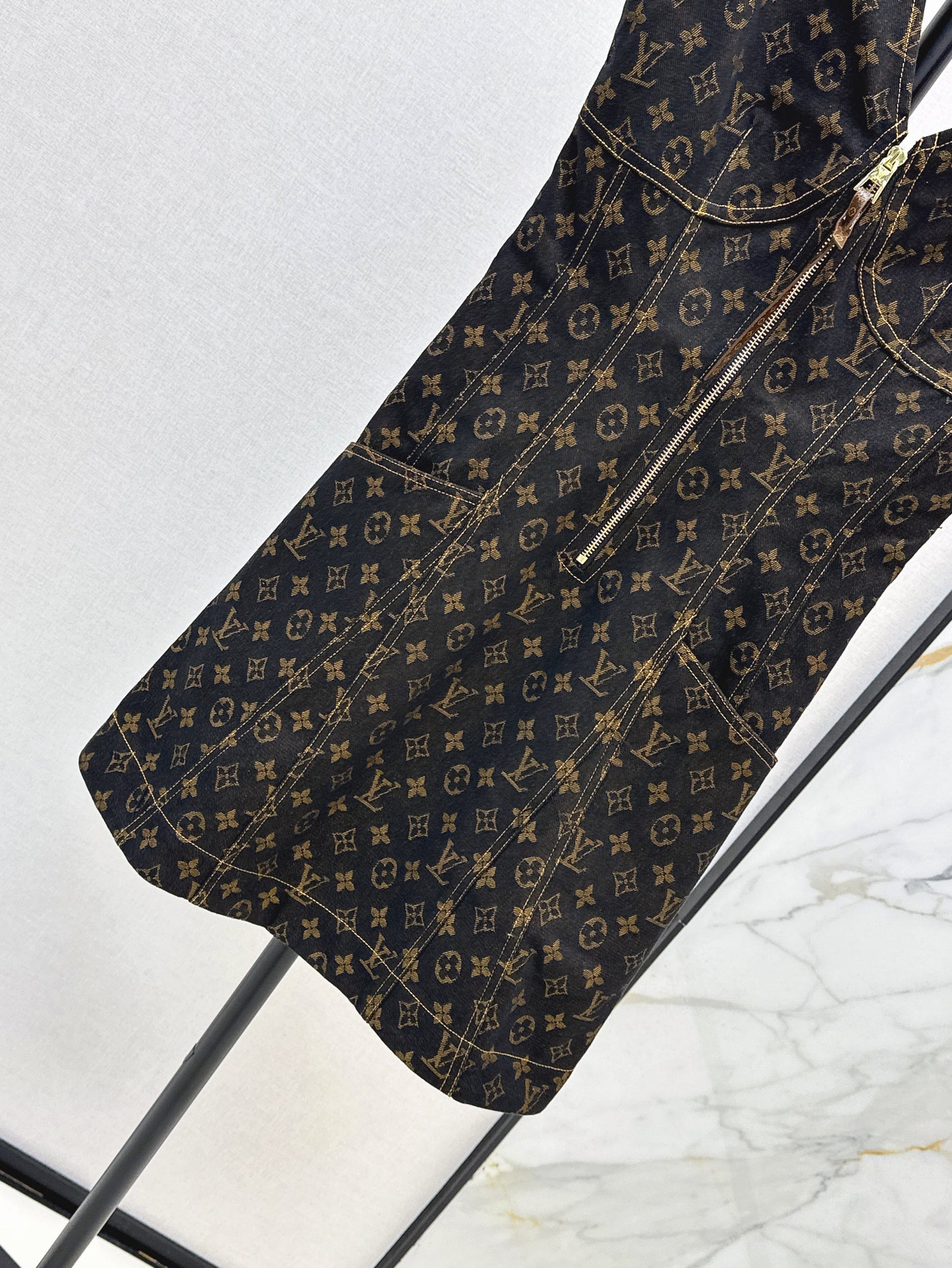 25ss letter jacquard presbyopia denim suspender zipper dress